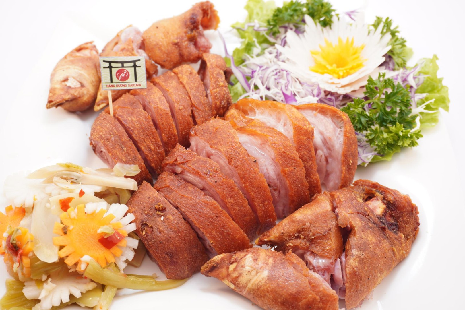 Giò heo muối chiên giòn + kim chi, bánh bao