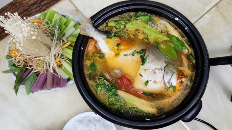 Cá chim biển nấu Thái