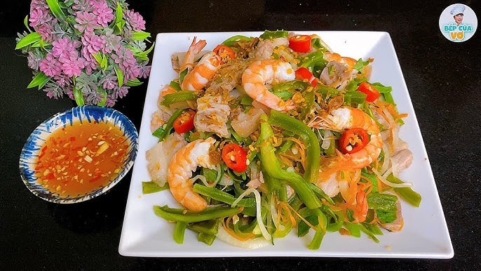 Gỏi tiến vua tôm thịt