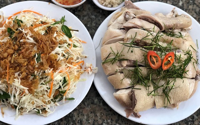 Gỏi gà 1/2 con