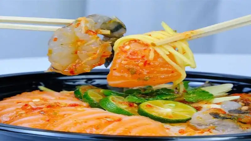 Cá hồi sốt thái