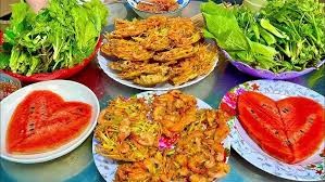 Tép đồng chiên bột cuộn rau sống