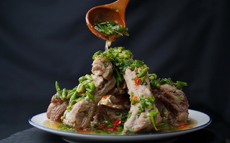 Sườn cây thái cay